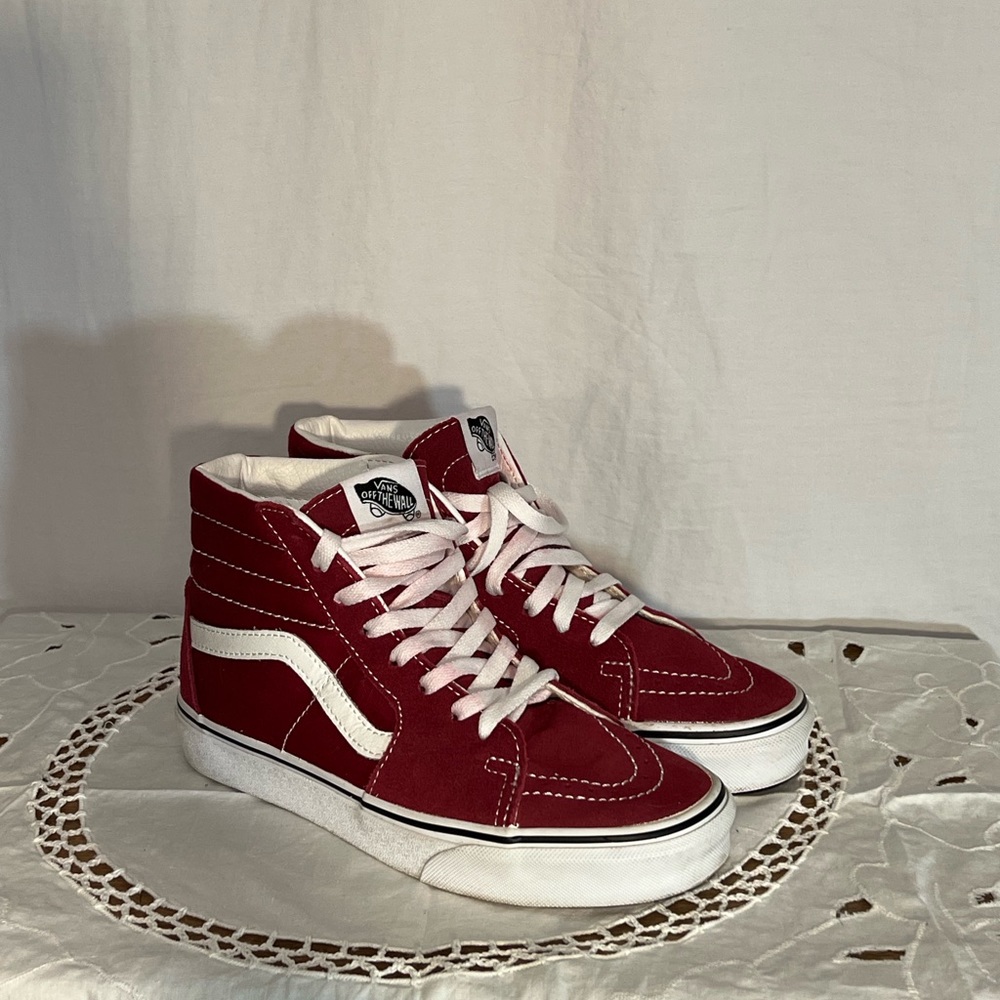High top vans sneakers women’s size 6.5